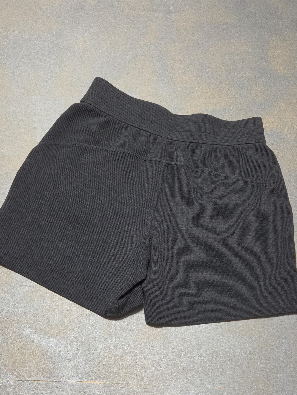 lululemon athletica Men's Charcoal Ribbed Training Shorts